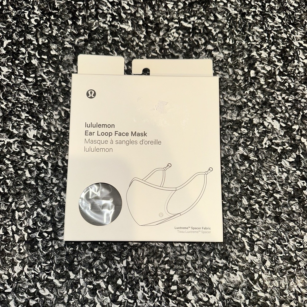 NEW Lululemon Ear Loop Face Mask Gray Double Strap Adjustable Exercise Workout